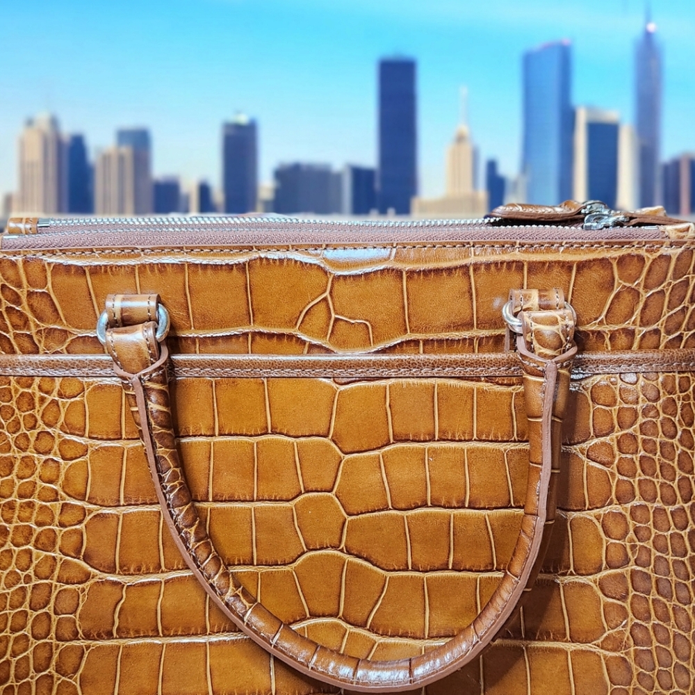 **Brighton Emerson Praline Purse New Without Tags - Picture 4 of 8